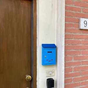 La Casa Blu , Florencia Italia